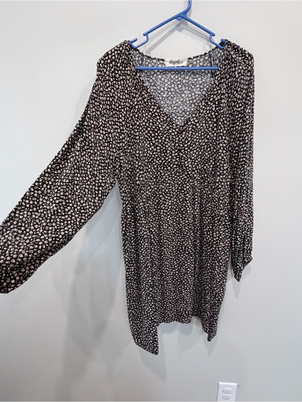 Haptics Black Floral V-Neck Long Sleeve Dress